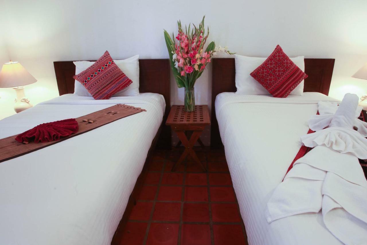 The Travellers Arms Hotel Chiang Mai Exterior photo